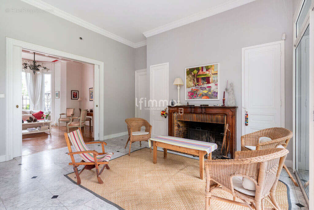 435 m² pour Coworquie  étudiante ou intergénérationnelle - photo 6