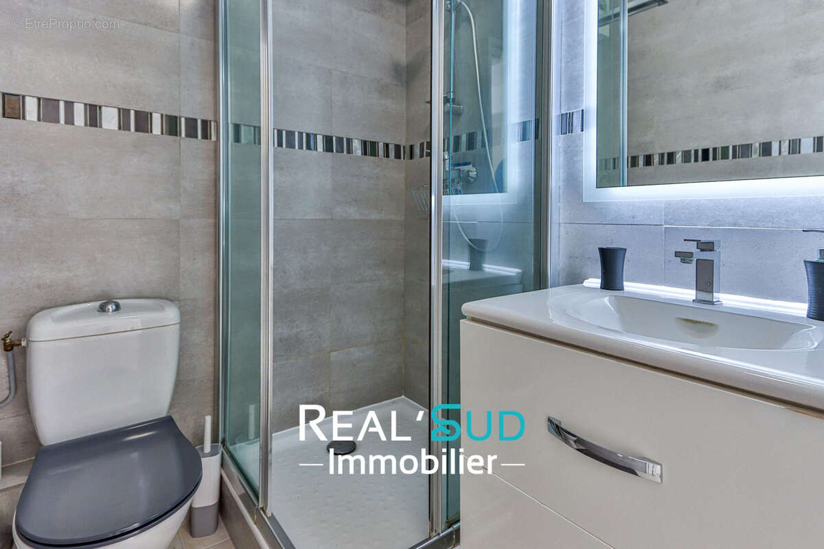 Appartement à MARSEILLE-8E