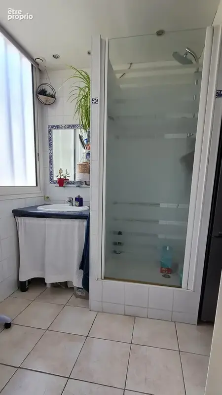 NIMES à vendre T5 de 84 m² 3 chambres, garage individuel, balcon, jardin commun, parking - photo 11