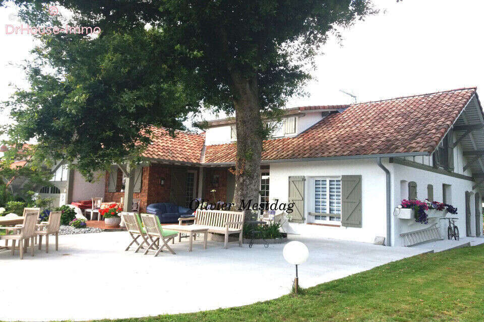 Maison 145 m² à Saint-Vincent-De-Tyrosse  - photo 12