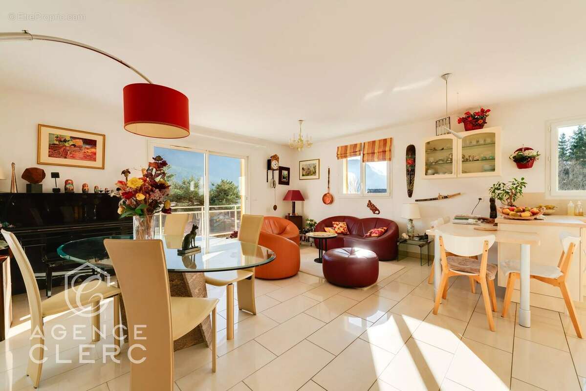 Maison à MENTHON-SAINT-BERNARD