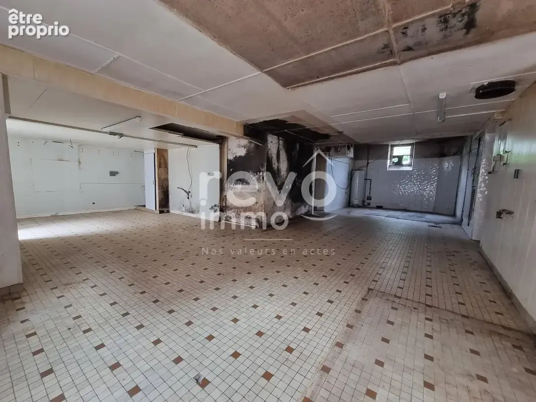 Maison 3 pièces 231 m² à vendre à Saint-Remy-En-Mauges (49110) - photo 4