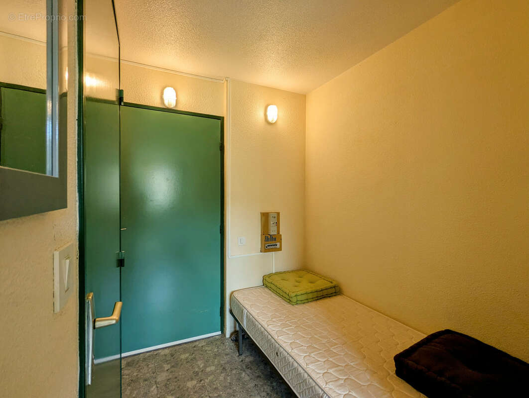 Appartement à LAMALOU-LES-BAINS