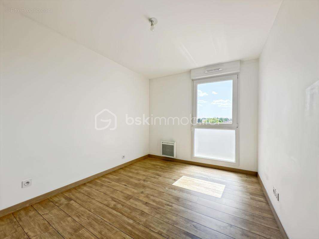 Appartement 3 chambres avec balcon et 3 places de parking - photo 10