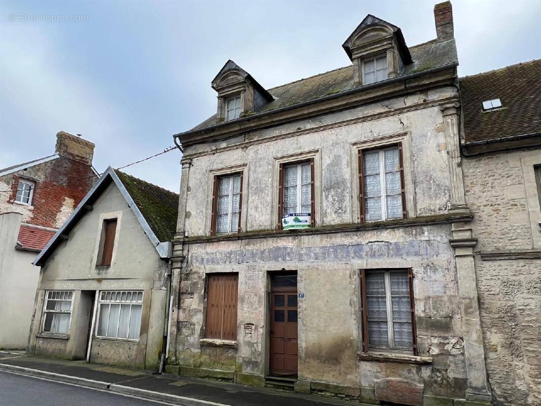 Maison à NONANT-LE-PIN