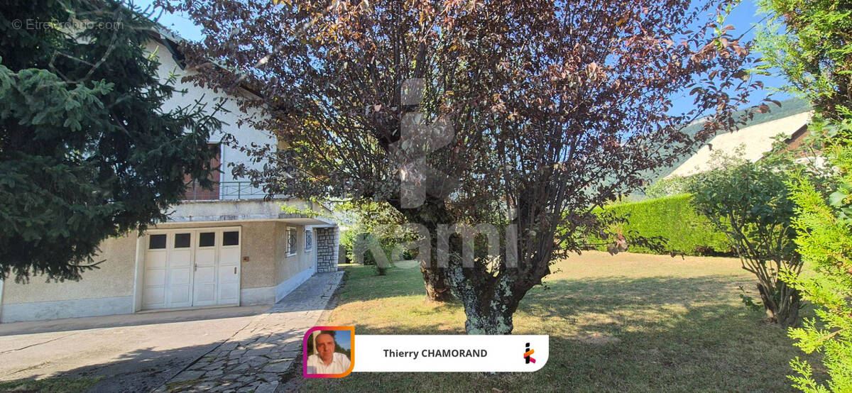 Maison Brison-Saint-Innocent   Charme et potentiel - photo 1