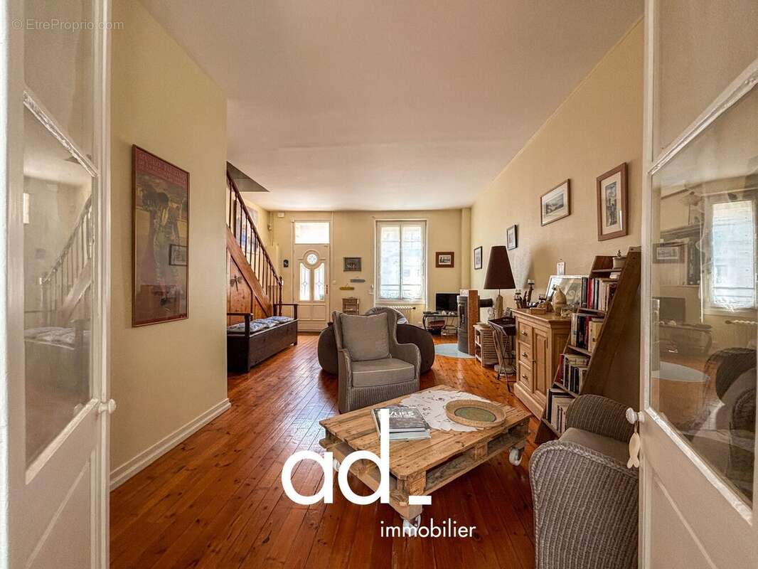 Maison 88 m² à La Rochelle  - photo 4