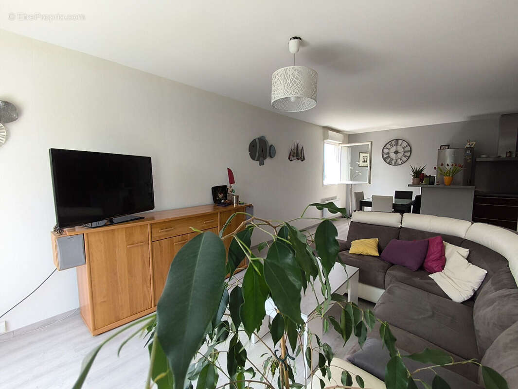 Appartement à CHAVAGNE