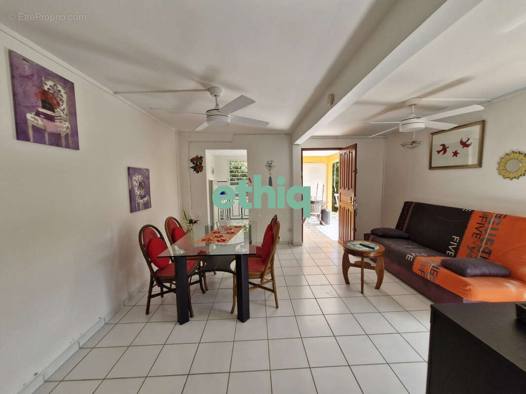 Maison à SAINTE-ANNE