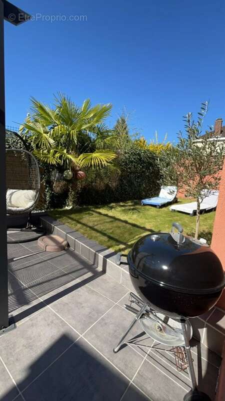 Maison à NEUVILLE-EN-FERRAIN