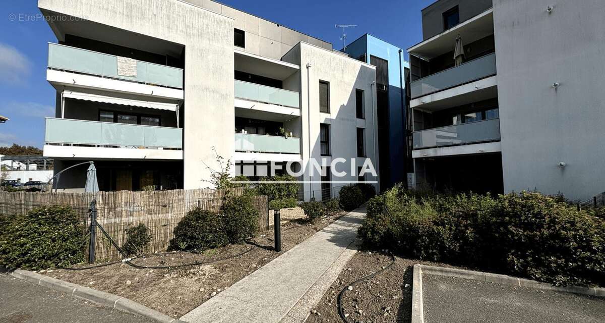 Appartement à PAREMPUYRE