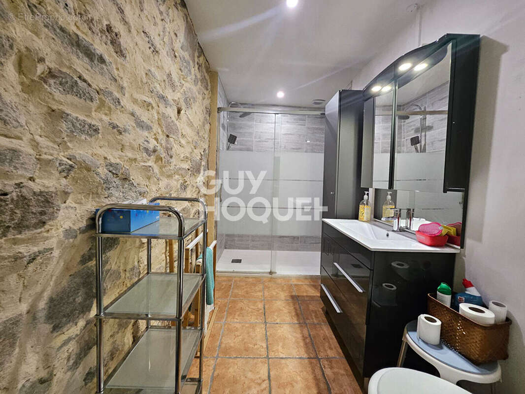Maison avec extérieur à Vendre à Beaufort - photo 13