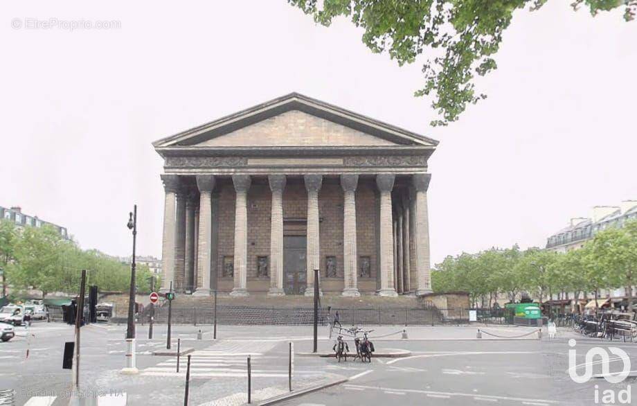 Photo 1 - Commerce à PARIS-8E