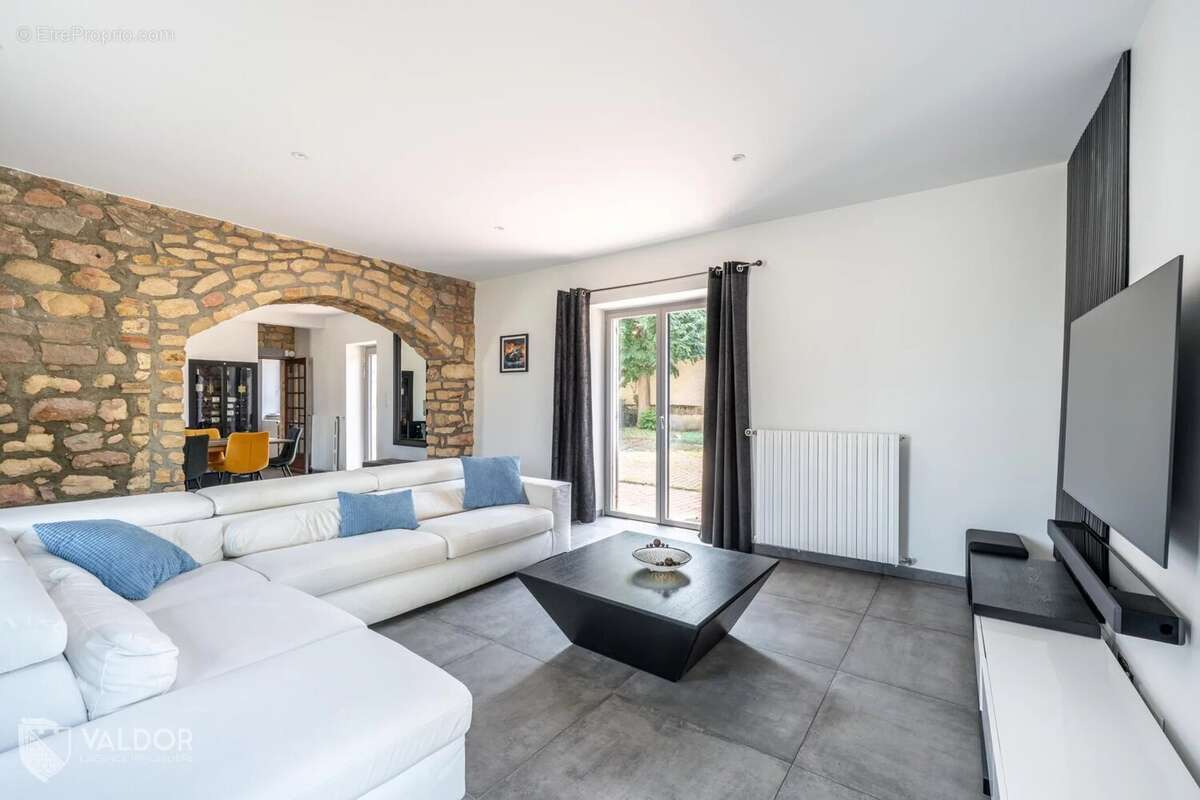 Maison à VILLEFRANCHE-SUR-SAONE