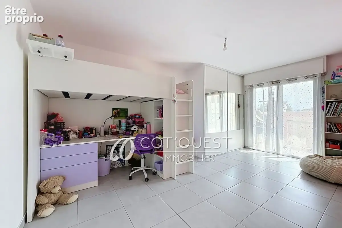 Appartement 4 pièces 86 m² à vendre à Saint-Laurent-Du-Var (06700) - photo 8