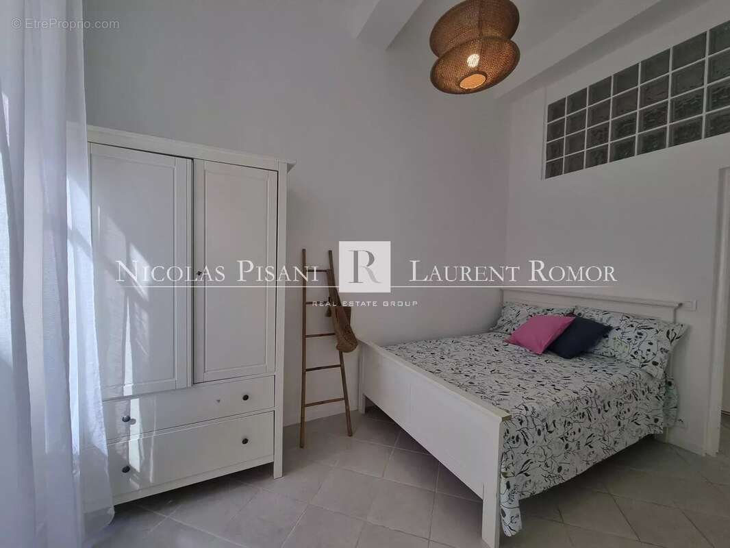 EXCLUSIVITÉ - VILLEFRANCHE SUR MER - 3 pièces situé au cœur de la vieille ville. - photo 6