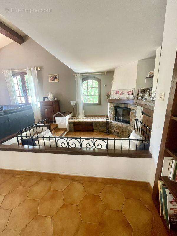 Maison à SIX-FOURS-LES-PLAGES