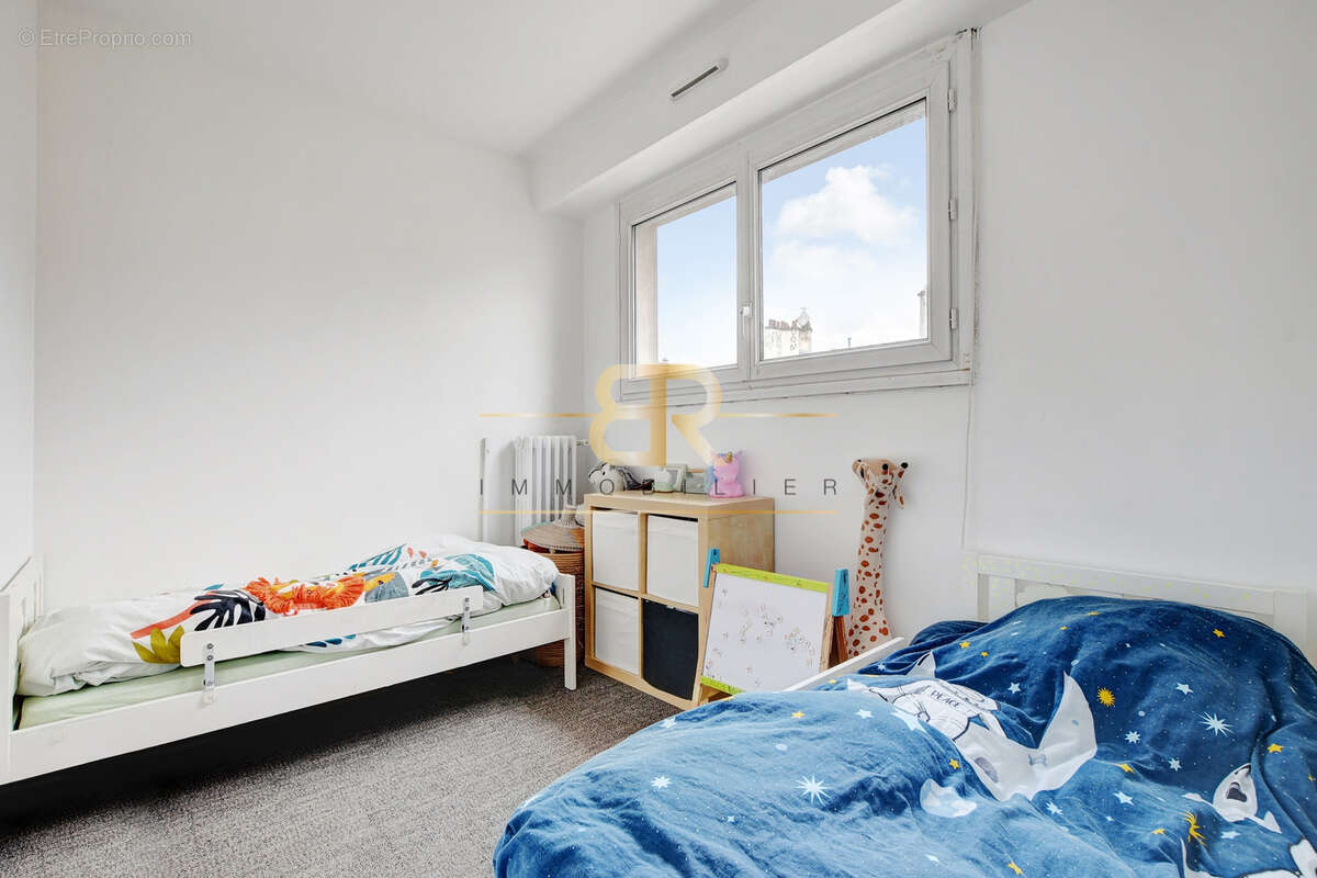 Appartement à PARIS-10E