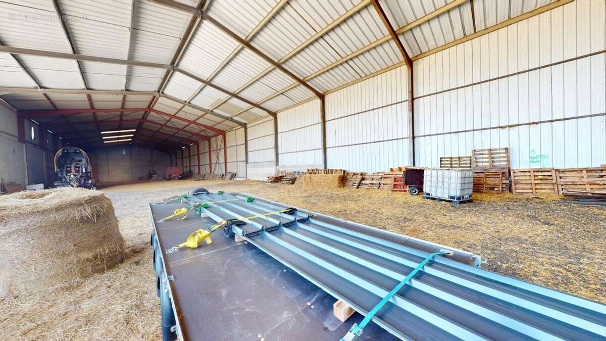 Maison à JOUY-LE-CHATEL