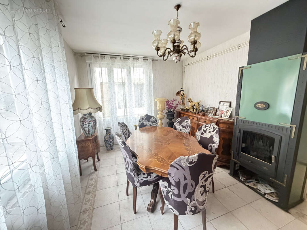 Maison à LE GRAND-SERRE