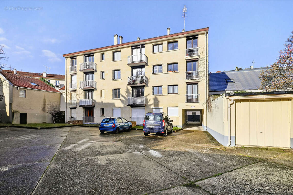 Appartement à NANTERRE
