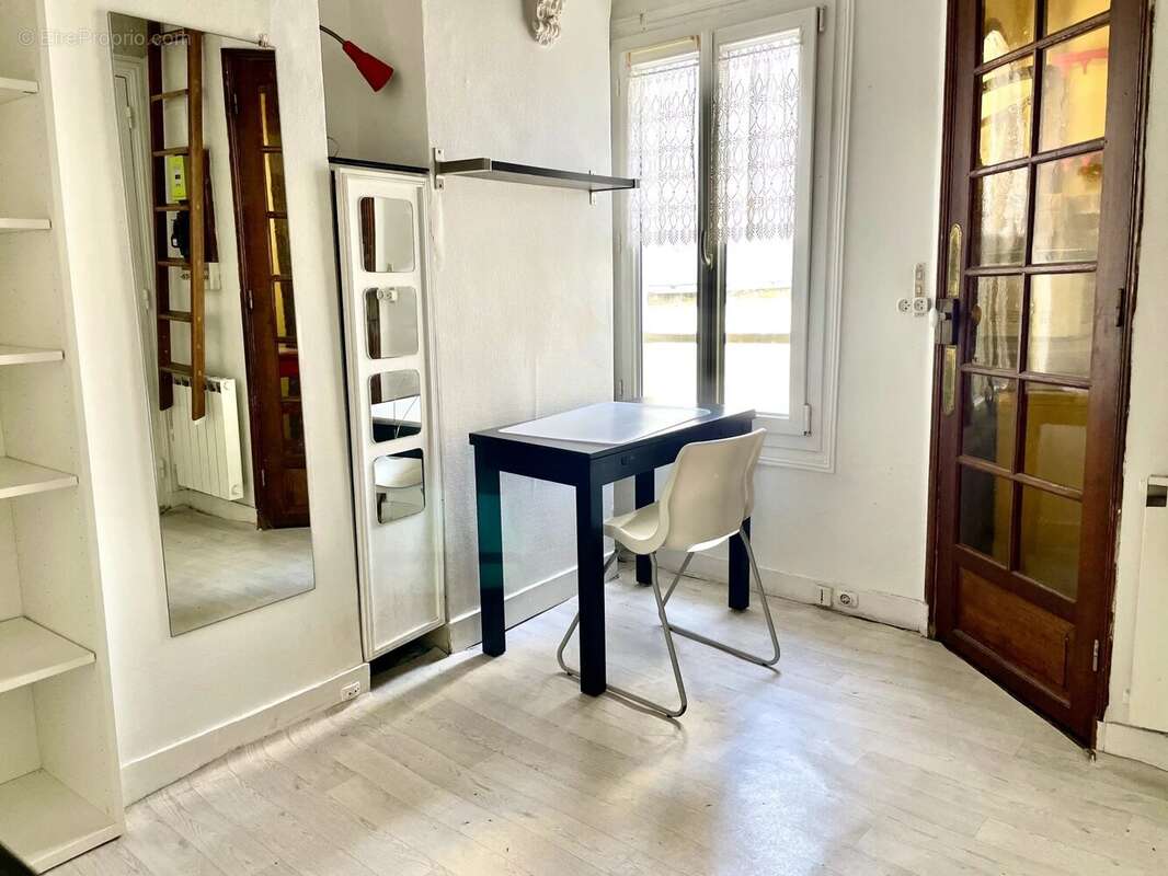 Appartement à PARIS-10E