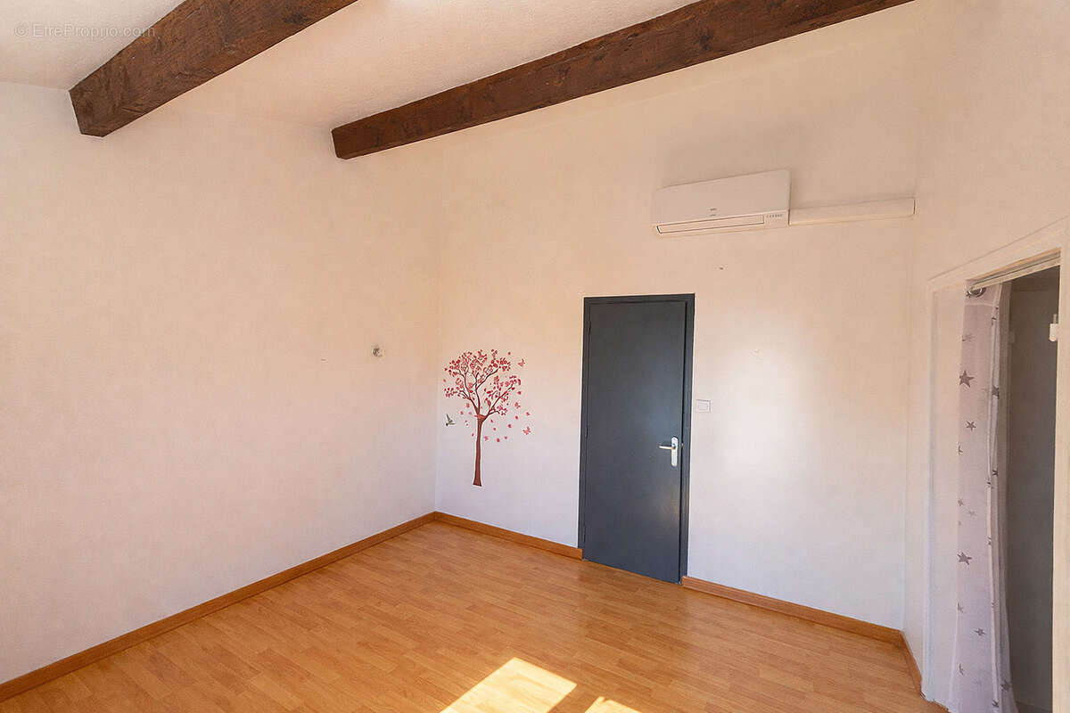 Maison à VALLON-PONT-D'ARC