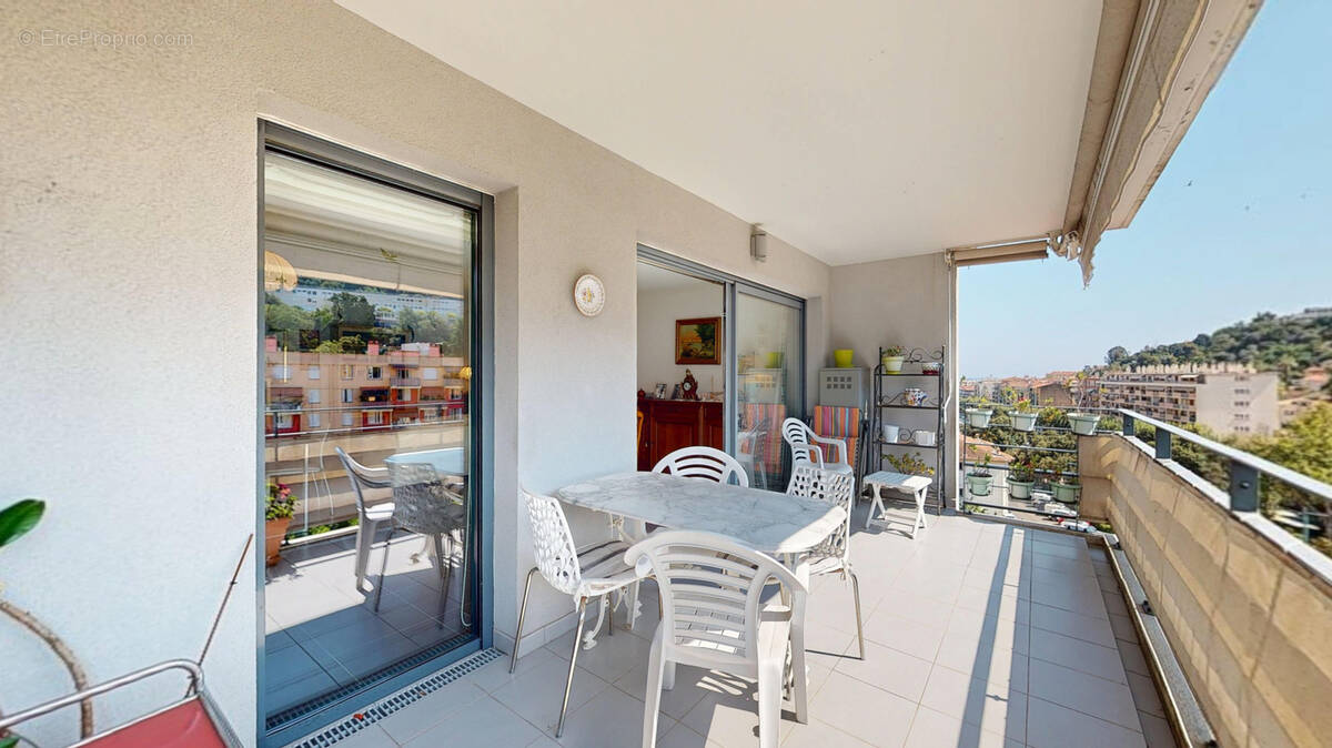 Appartement à MENTON