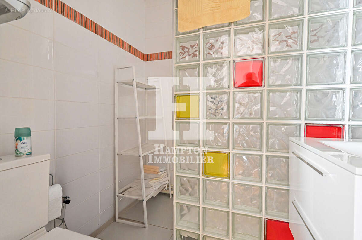Appartement à PARIS-19E