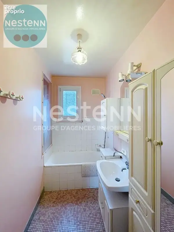 COUP DE COEUR - Pavillon à rénover de 112 m² - 2 chambres -  Calme, verdure et beau potentiel à VALENCISSE!! - photo 9