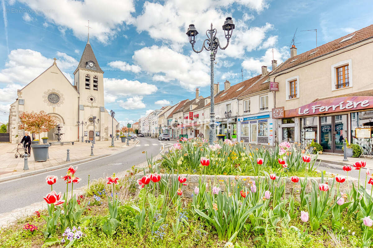Appartement à OZOIR-LA-FERRIERE