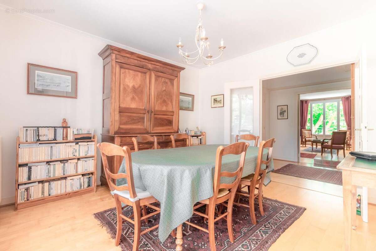 Photo 6 - Appartement à VERSAILLES