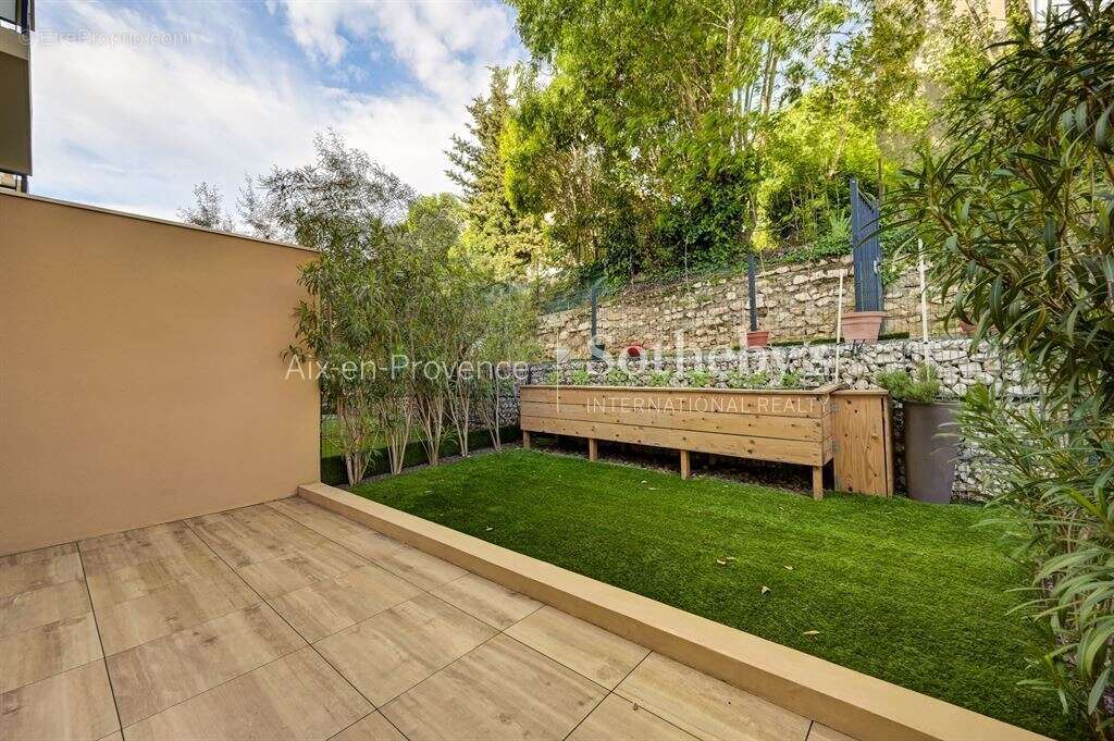 Appartement centre ville terrasse /jardin/garage - photo 19