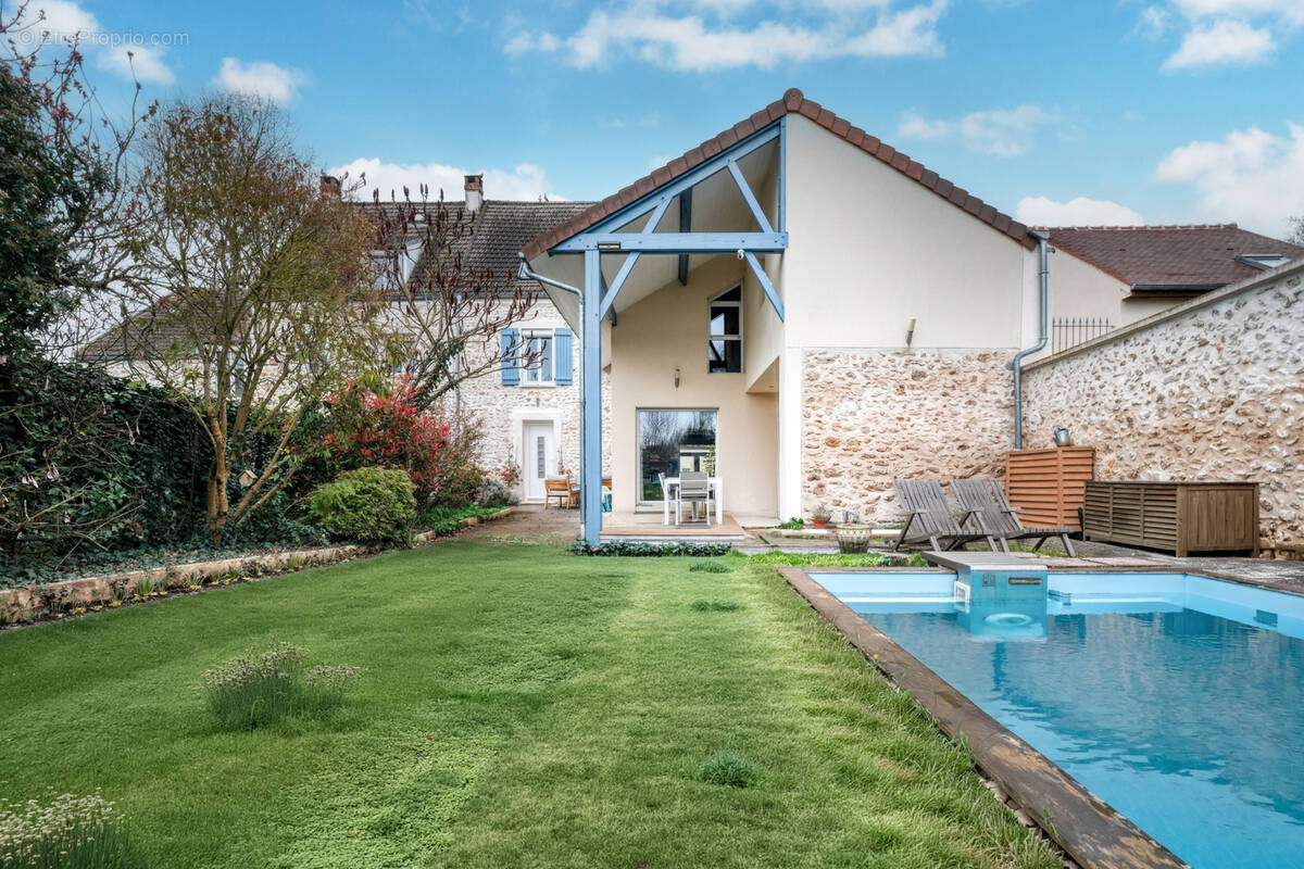 Maison à VAUGRIGNEUSE