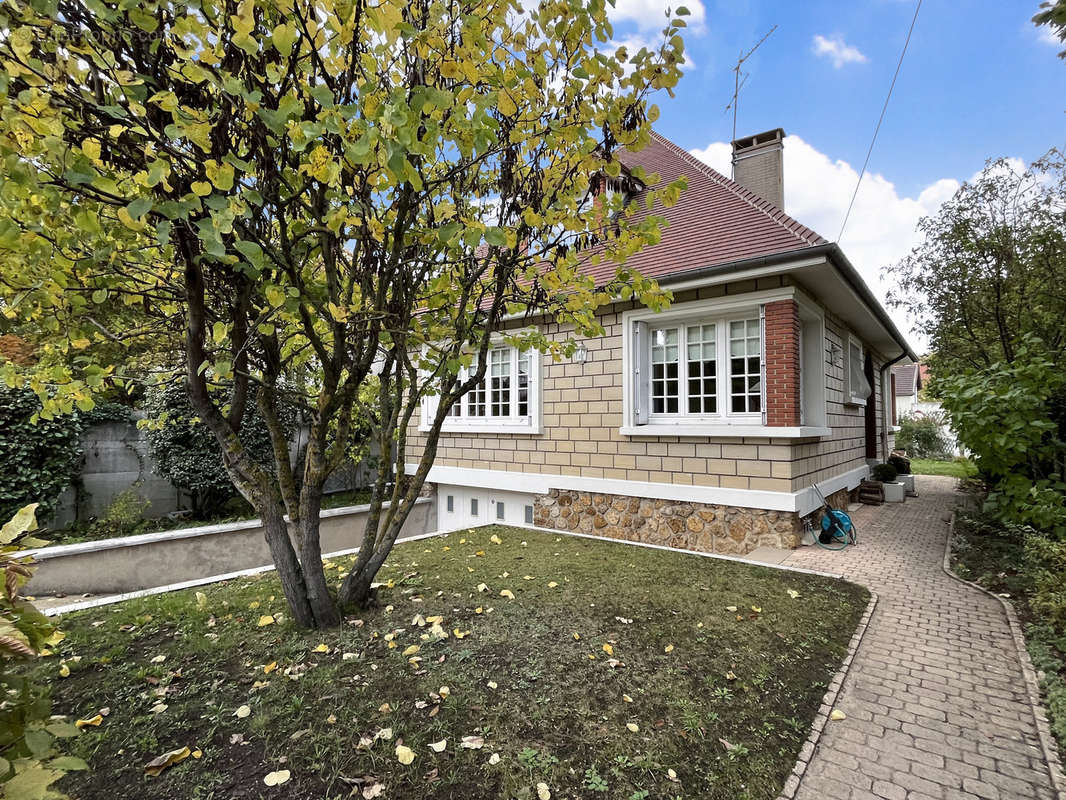 Maison à LE VESINET