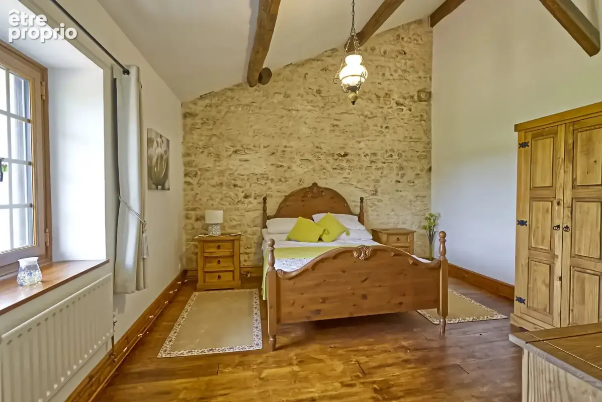 Superbe grande maison en pierre de 5 chambres avec piscine chauffée - photo 11