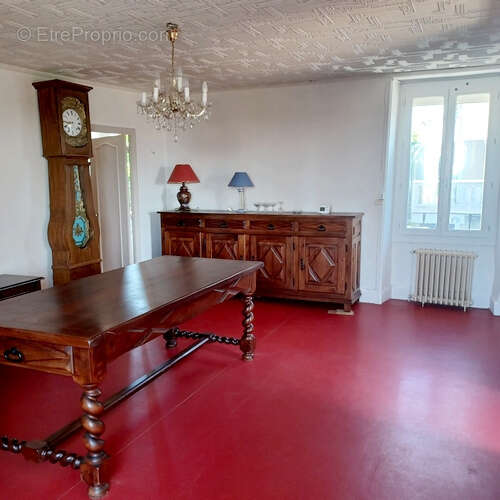 Maison à GOURDON