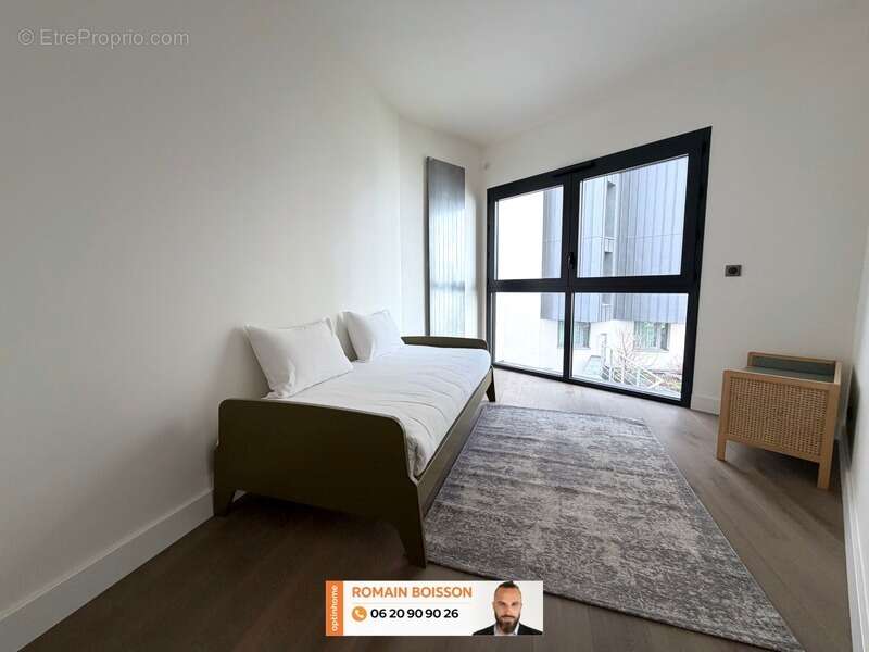 Appartement à PARIS-14E
