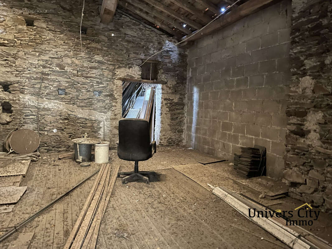 Maison à LA REGRIPPIERE