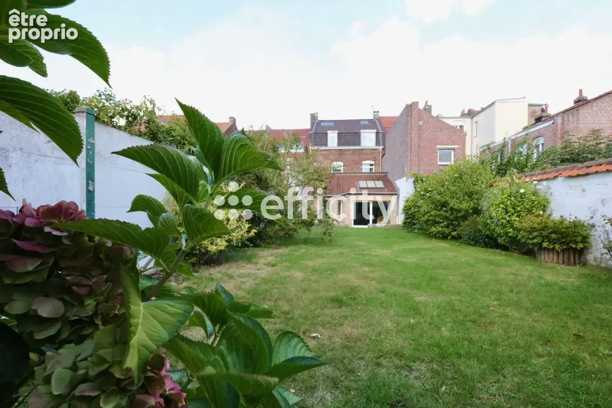 Maison 7 pièces 230 m² à vendre à Croix (59170) - photo 15
