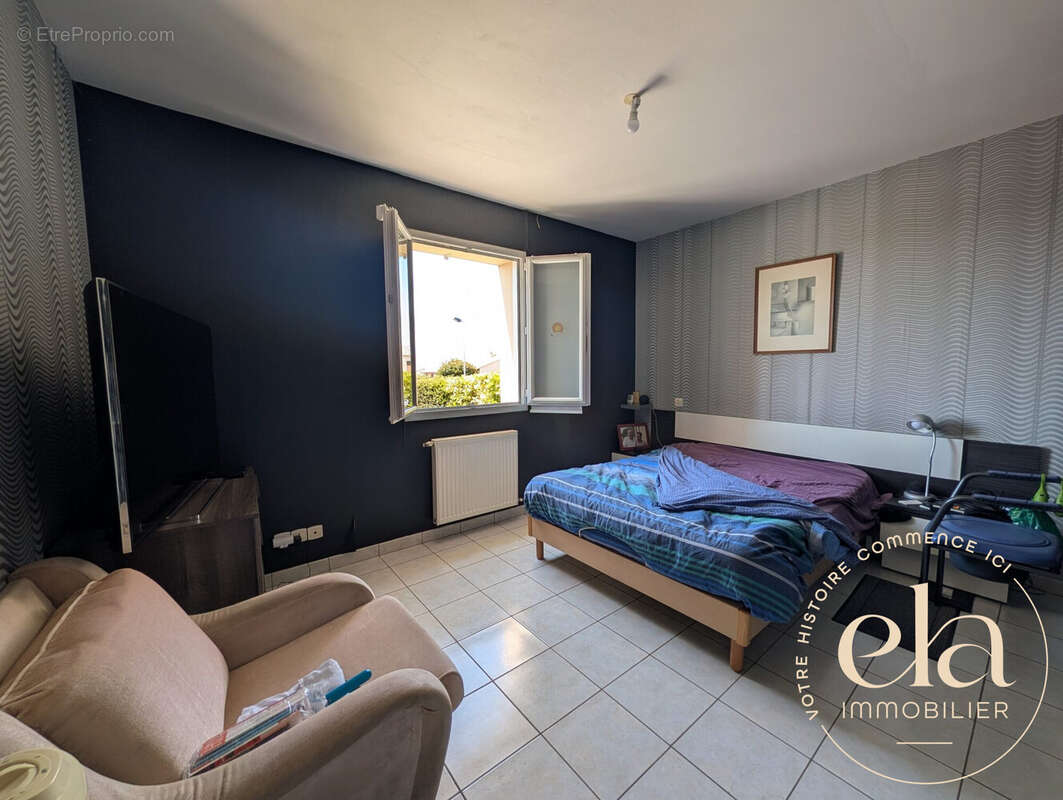 Maison 91 m² à Pouzauges  - photo 6