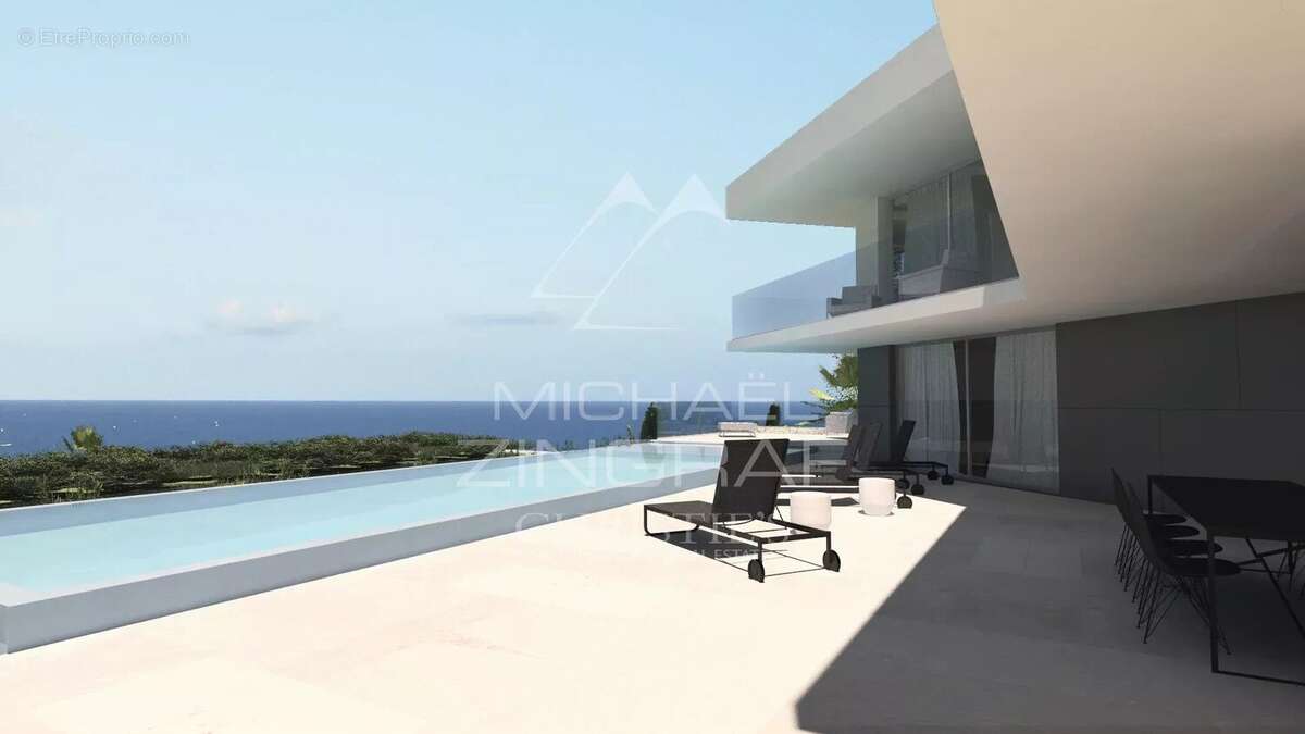 Maison à THEOULE-SUR-MER