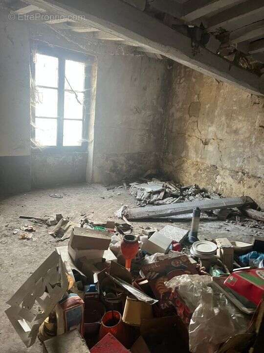Maison a renover au centre du charmant village de PAVANT - photo 6