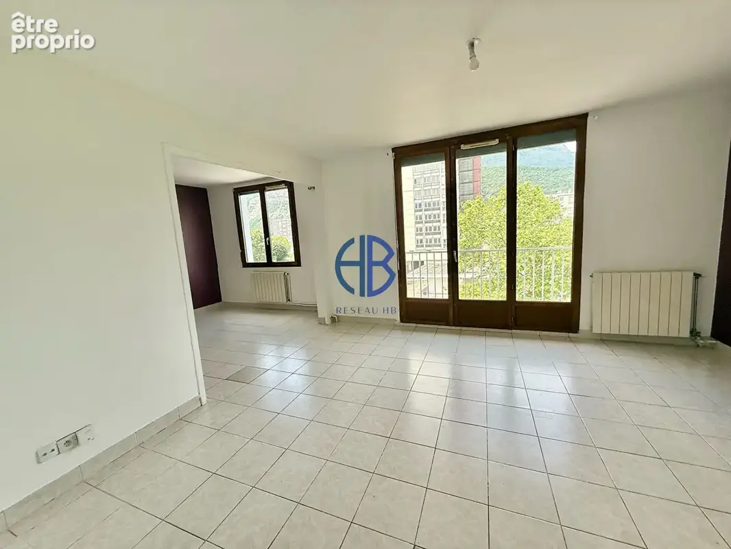 Appartement T4 lumineux au dernier étage - photo 3