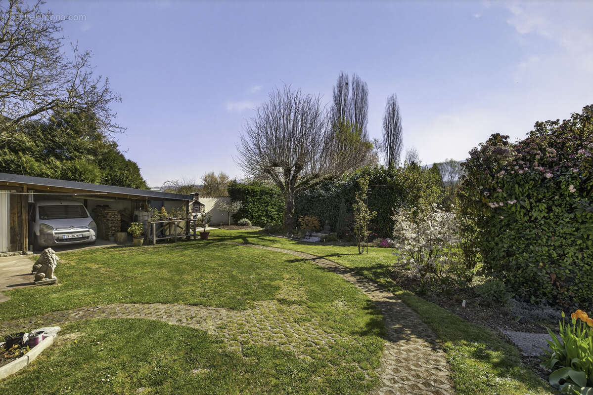 Maison à LA BIOLLE