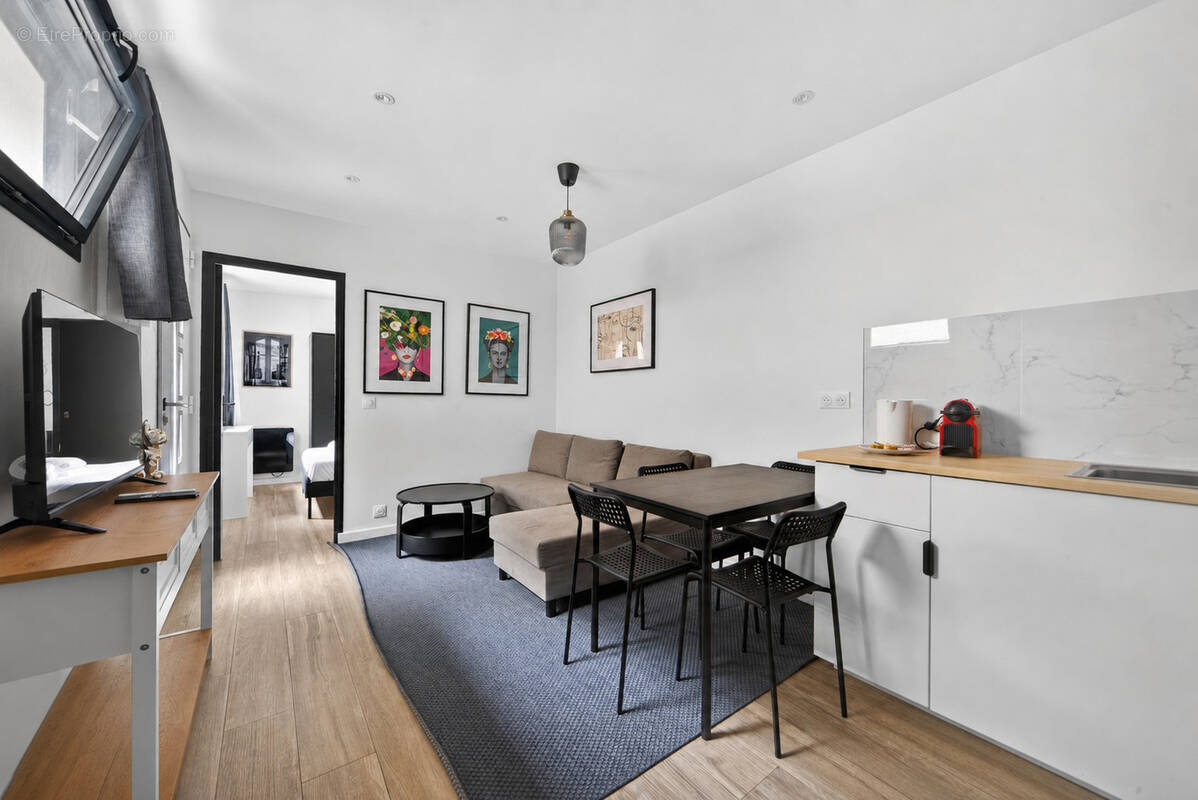 Appartement à PARIS-10E