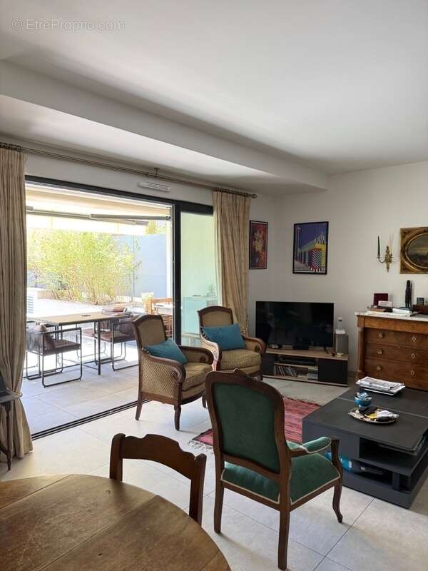 Appartement à HYERES