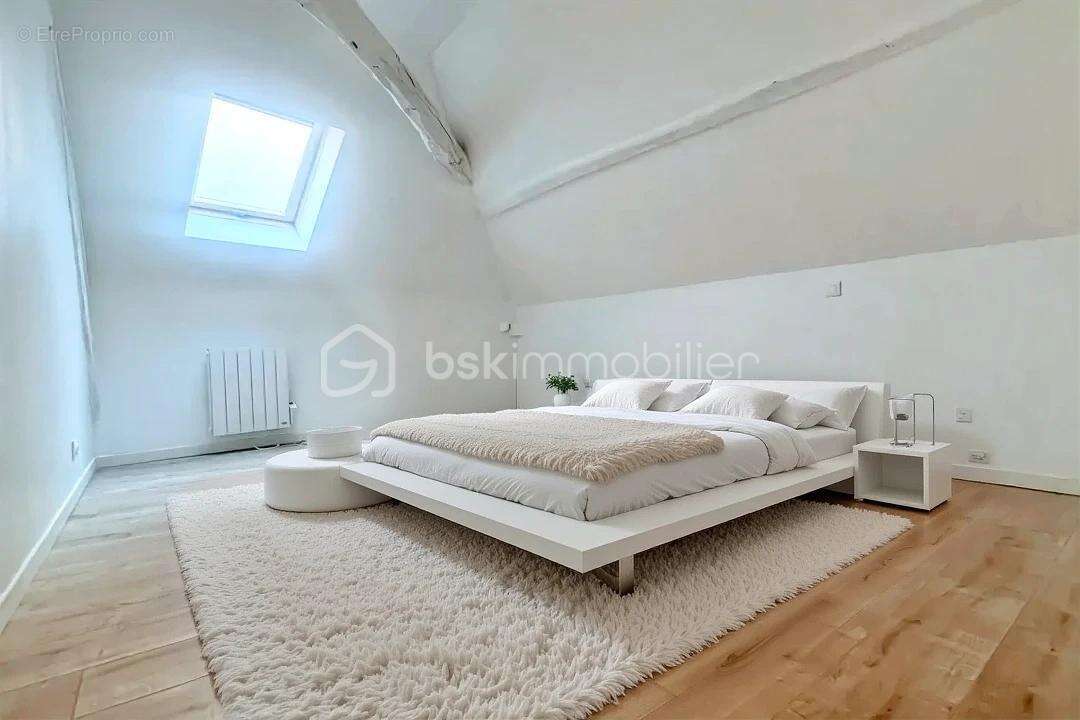 Appartement à LA FERTE-ALAIS