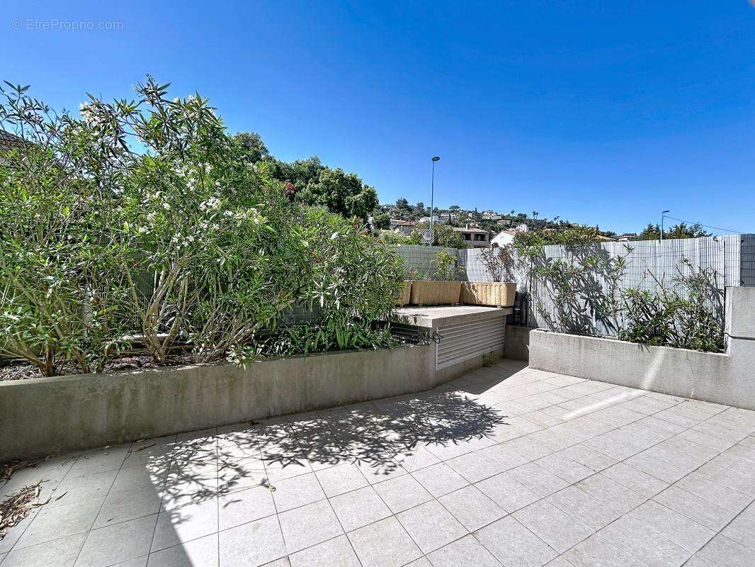 Appartement à MANDELIEU-LA-NAPOULE