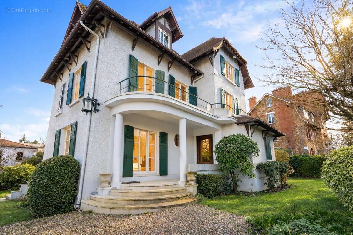 Maison à VAUCRESSON